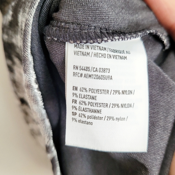 AE | Silver Crushed Velvet Tank Top - XS - Picture 7 of 11